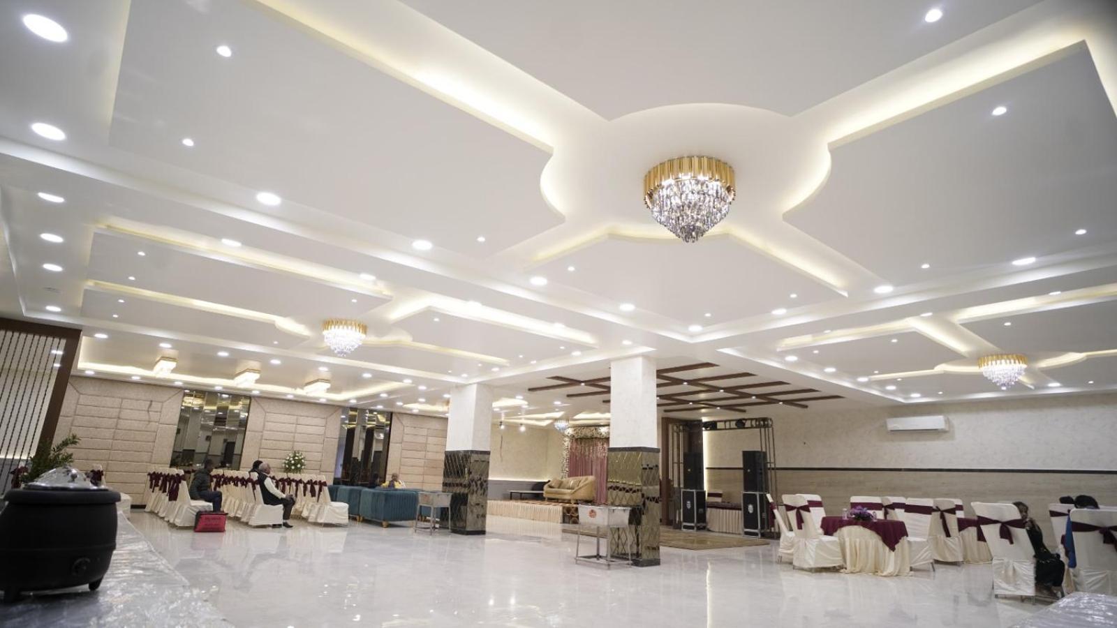 The Imperial Hotel And Convention Centre Kánpur Kültér fotó